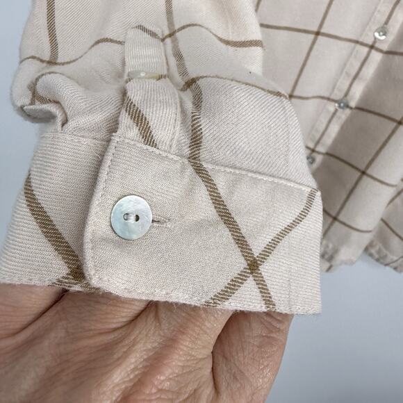 J Jill Button Up Shirt size Medium Beige Plaid Brushed Flannel Long Sleeves - Picture 5 of 11
